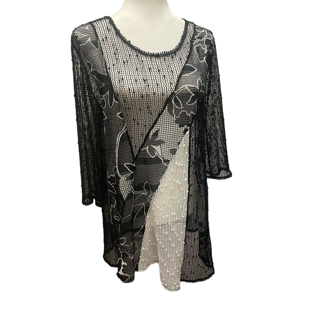 Creations Woman's Black Netting Mash Tunic, 3/4 Sleeves, Scoop Neck, Size M